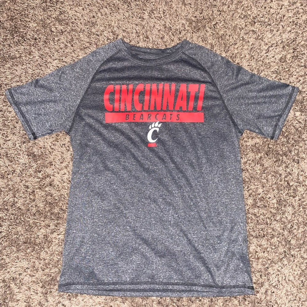Cincinnati Bearcats Grey Dri-Fit Short Sleeve T-Shirt. Adult Medium.